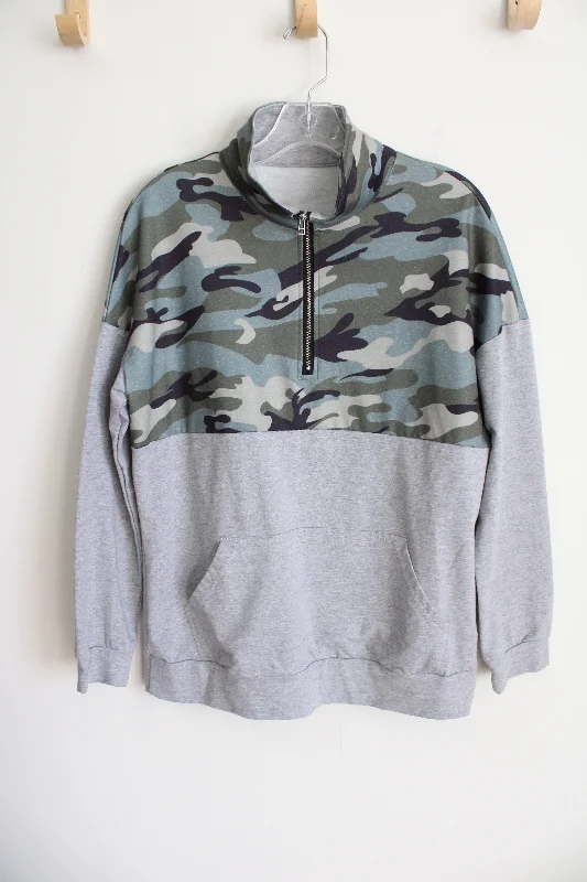 Green Gray 1/4 Zip Pullover Sweatshirt | M Hoodie with Pastel Soft Subtle