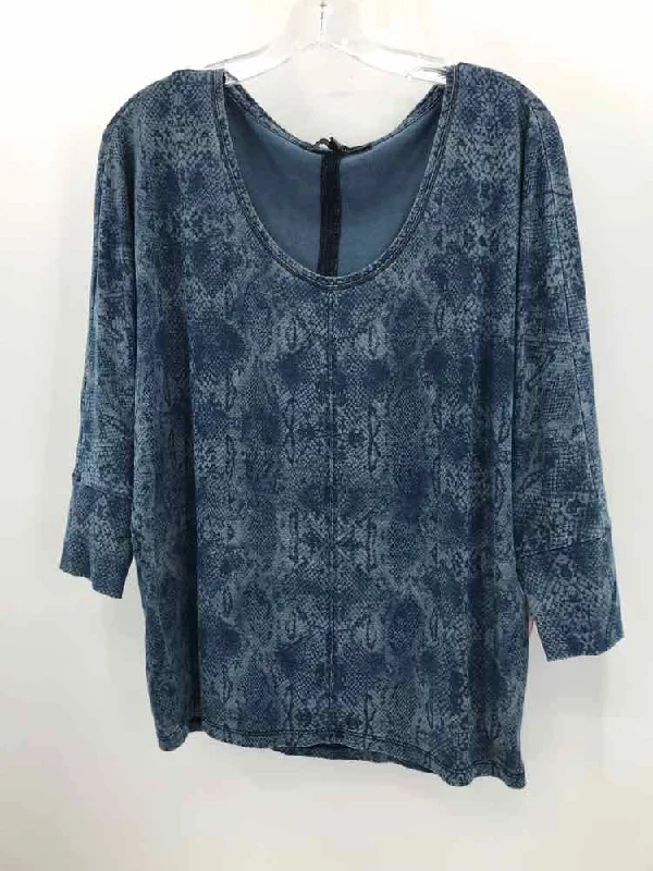 Pre-Owned WHBM Blue Size Small Printed T-shirt Hooded Caped Shawl Collar